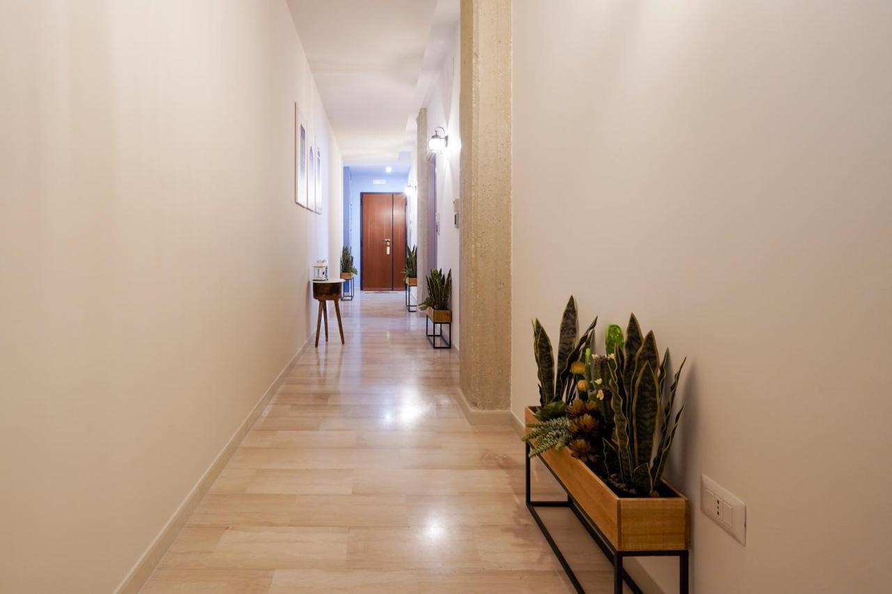 Mediterranea Apartment- Central Station - Free Wifi&Netflix باري الغرفة الصورة